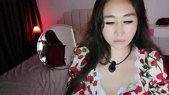 Snapshot of AsianQueens chatting on June 13, 4:10 am AsianQueens online show from June 13, 4:10 am