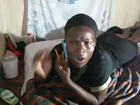 cute-shamza online show from December 15, 4:50 am