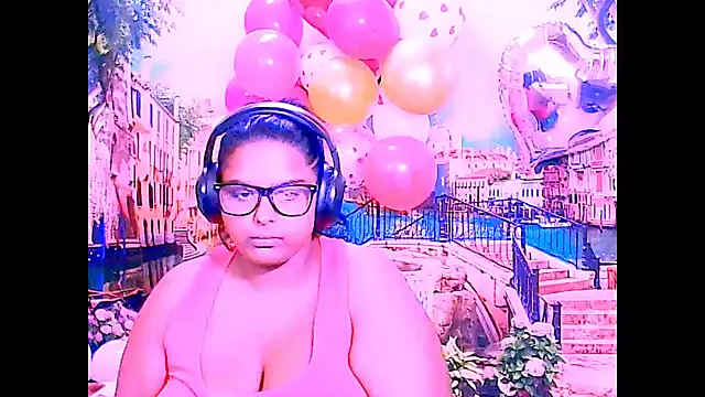Indianfairy99 online show from February 14, 5:10 pm