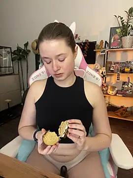 sweetest pie online show from November 8, 9:57 pm