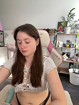 sweetest pie online show from June 28, 5:24 am
