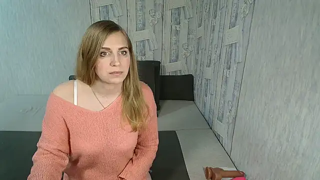 Pilly green  online show from October 2, 7:48 am