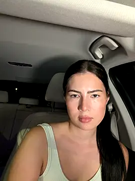 Snapshot of clairewntr chatting on October 14, 9:15 pm clairewntr online show from October 14, 9:15 pm