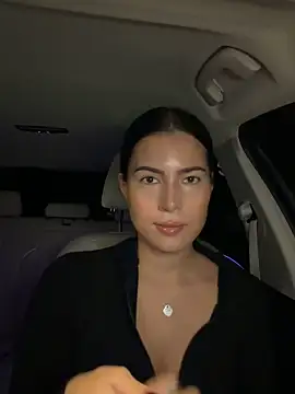 Snapshot of clairewntr chatting on October 21, 7:25 pm clairewntr online show from October 21, 7:25 pm