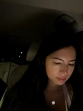 Snapshot of clairewntr chatting on October 29, 9:16 pm clairewntr online show from October 29, 9:16 pm