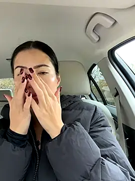 Snapshot of clairewntr chatting on November 1, 10:39 am clairewntr online show from November 1, 10:39 am