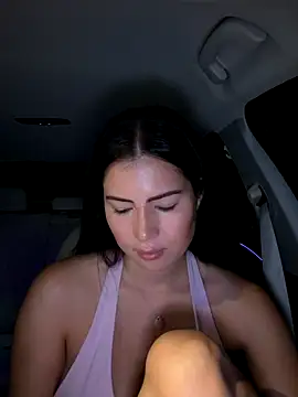 Snapshot of clairewntr chatting on November 9, 8:07 pm clairewntr online show from November 9, 8:07 pm