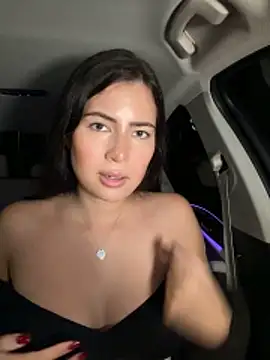 Snapshot of clairewntr chatting on November 13, 9:47 pm clairewntr online show from November 13, 9:47 pm