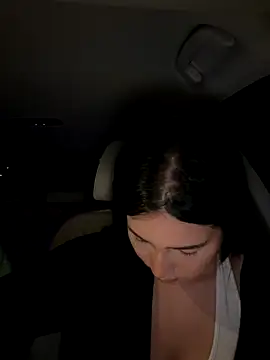 Snapshot of clairewntr chatting on December 2, 8:26 pm clairewntr online show from December 2, 8:26 pm