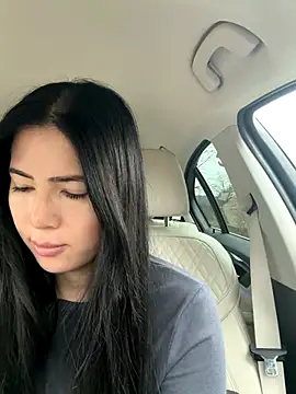 Snapshot of clairewntr chatting on December 3, 11:08 am clairewntr online show from December 3, 11:08 am