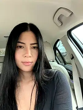 Snapshot of clairewntr chatting on December 14, 12:43 pm clairewntr online show from December 14, 12:43 pm