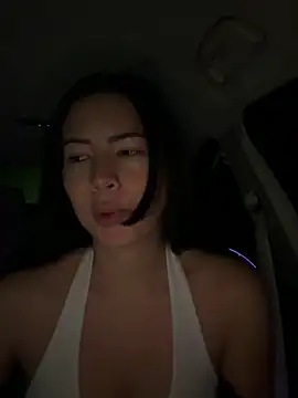 Snapshot of clairewntr chatting on December 15, 8:57 pm clairewntr online show from December 15, 8:57 pm