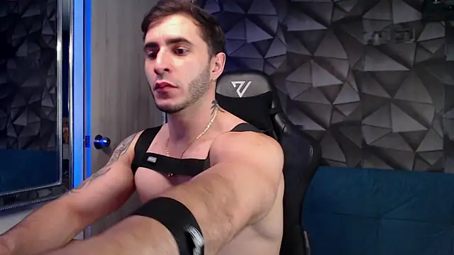 Latino stud4u online show from October 11, 1:27 am