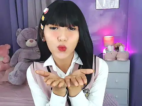 urlovelyfreya online show from October 29, 6:20 pm