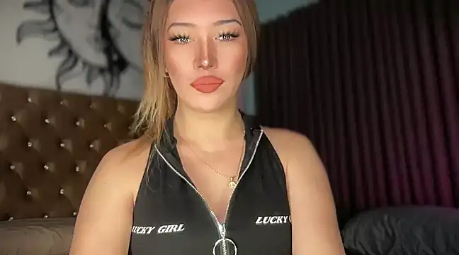 Jasmine Elcock online show from January 21, 7:17 pm