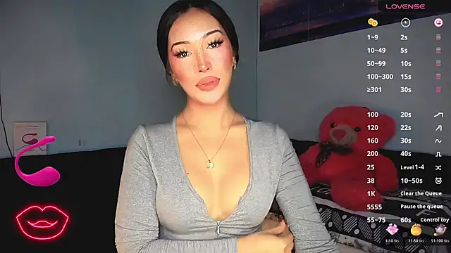 Jasmine Elcock online show from November 29, 8:01 pm