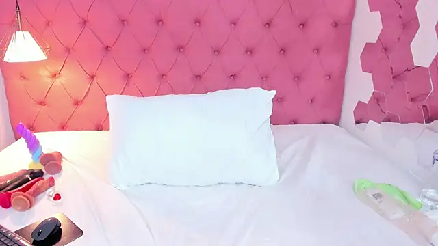 Snapshot of DaliaScoth chatting on February 27, 1:38 am DaliaScoth online show from February 27, 1:38 am