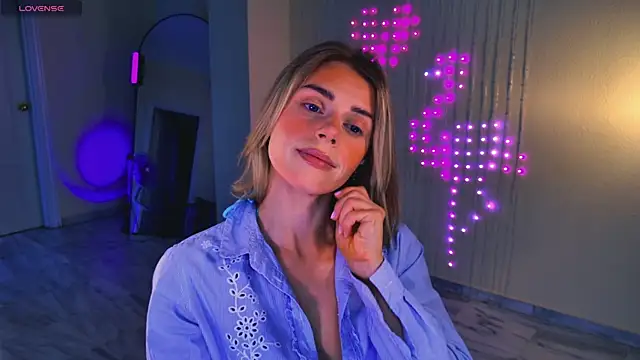 Arielle  03 online show from August 2, 1:04 am