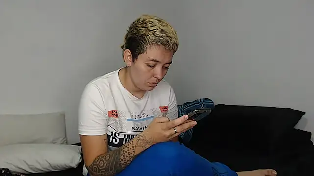 kathy luisa online show from March 11, 12:49 am