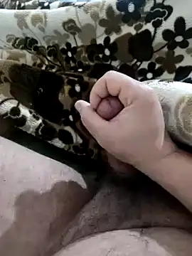 Snapshot of asezgin824 chatting on January 18, 8:51 pm asezgin824 online show from January 18, 8:51 pm