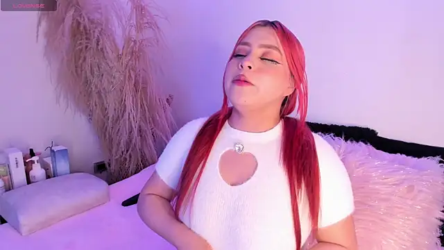 SophieRossi online show from December 23, 6:11 am