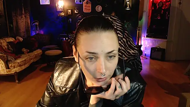 gothstripper online show from October 30, 11:27 pm