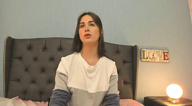 AndreaStivens online show from January 4, 6:40 pm