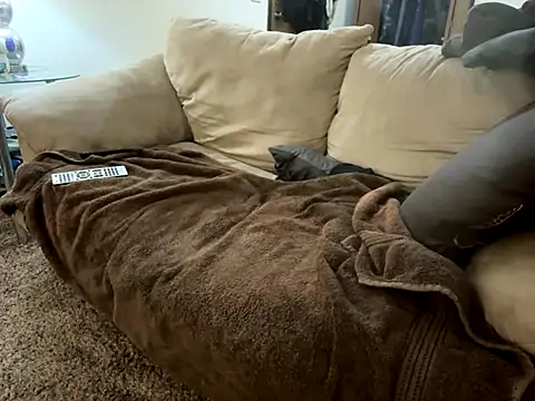 Dannyboybk online show from October 6, 9:07 am