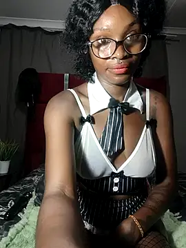 Snapshot of HoneyDropsX chatting on March 2, 5:14 pm HoneyDropsX online show from March 2, 5:14 pm
