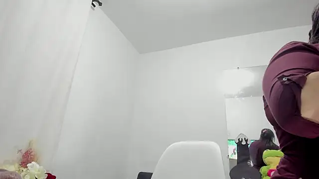 esmeraldamfc online show from March 14, 12:32 am