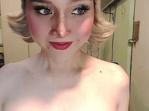 Ezradeliciosa online show from May 20, 2:51 am