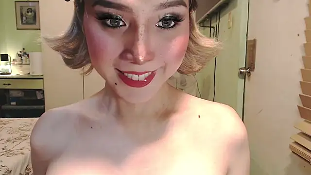 Ezradeliciosa online show from May 22, 1:46 am
