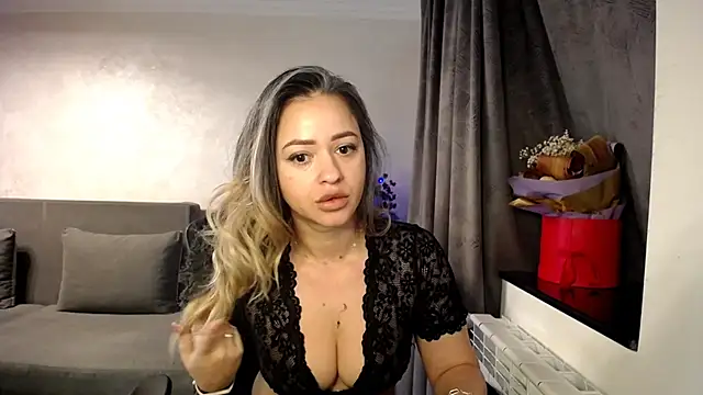 Snapshot of Claire95_ chatting on December 23, 5:06 am Claire95 online show from December 23, 5:06 am