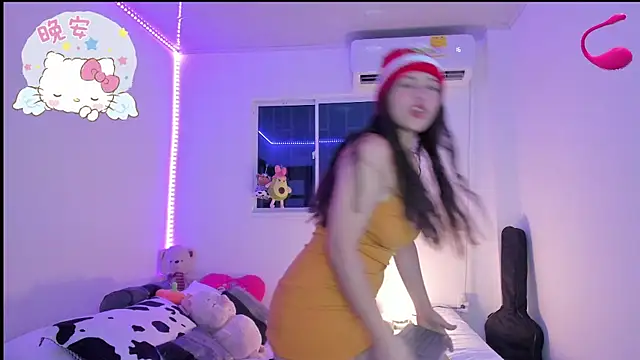 MollyG18 online show from December 27, 5:09 am