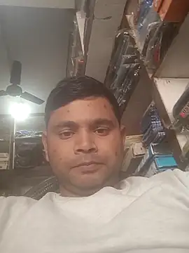 Snapshot of Boost-145 chatting on November 15, 7:38 am Boost-145 online show from November 15, 7:38 am