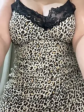 Snapshot of arabiaAna chatting on July 5, 12:50 am arabiaAna online show from July 5, 12:50 am