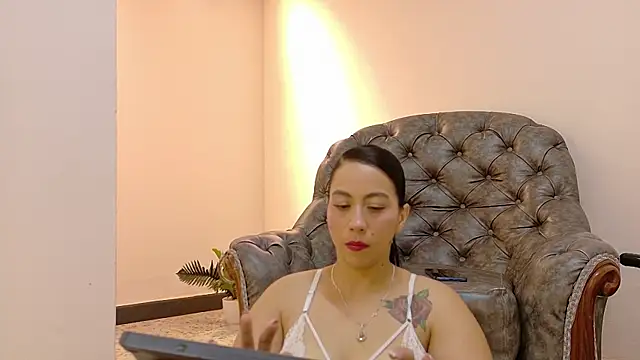 niky smit online show from February 25, 11:52 am