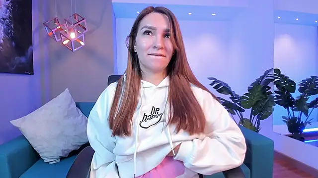 Snapshot of miataylorr1 chatting on November 22, 11:42 am miataylorr1 online show from November 22, 11:42 am