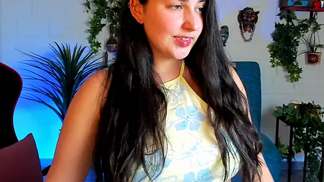 Snapshot of CeceliaJohnson chatting on February 13, 3:24 pm CeceliaJohnson online show from February 13, 3:24 pm
