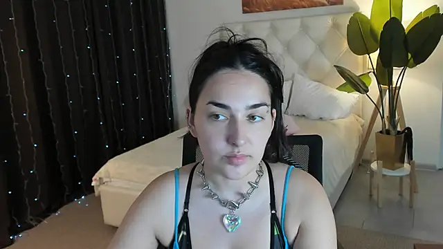CeceliaJohnson online show from June 9, 7:09 am