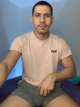 Snapshot of steven_clain chatting on December 20, 11:05 pm steven clain online show from December 20, 11:05 pm