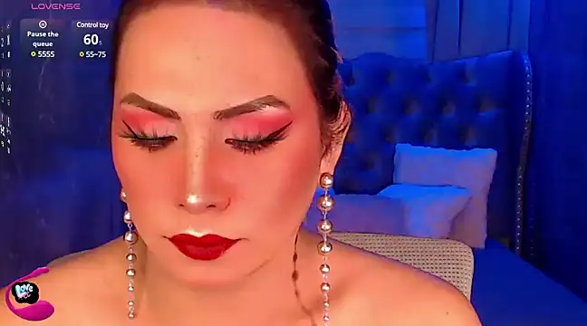 QUEEN GIAMOORE69 online show from March 2, 11:09 pm
