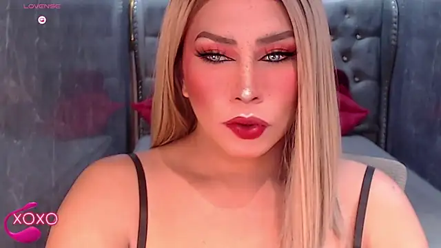 QUEEN GIAMOORE69 online show from September 28, 6:57 pm