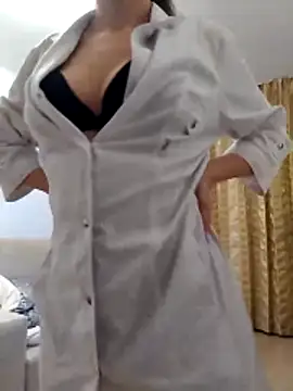 baby sweet girl  online show from February 6, 10:13 pm