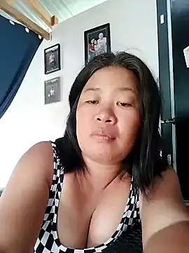 lickmepussy21 online show from December 2, 1:25 am
