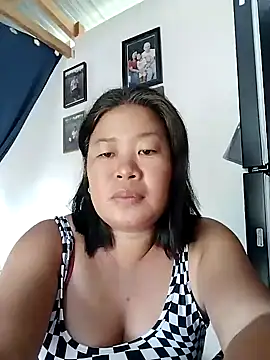 lickmepussy21 online show from December 2, 5:15 am
