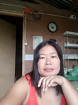 Snapshot of lickmepussy21 chatting on October 19, 10:21 pm lickmepussy21 online show from October 19, 10:21 pm