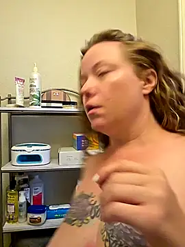 julimonroe online show from September 17, 3:35 pm