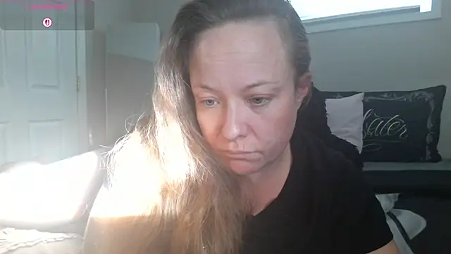 julimonroe online show from November 9, 9:57 pm