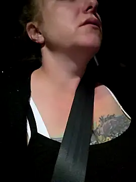 julimonroe online show from March 29, 7:30 am